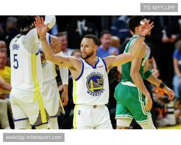 勇士队在联盟中领跑,追逐历史纪录,勇士队经典比赛 勇士队在联盟中领跑,追逐历史纪录,勇士队经典比赛